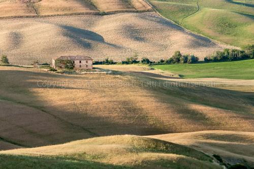 Casolare delle crete senesi