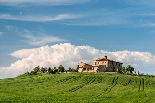 tipico casolare toscano 