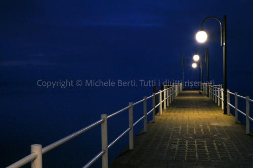 Banchina sul lago Trasimeno