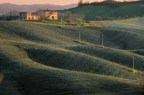 Casolare toscano nelle crete senesi 